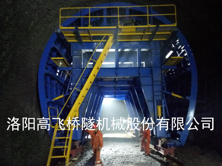 隧道二次襯砌與初襯的區(qū)別是什么？